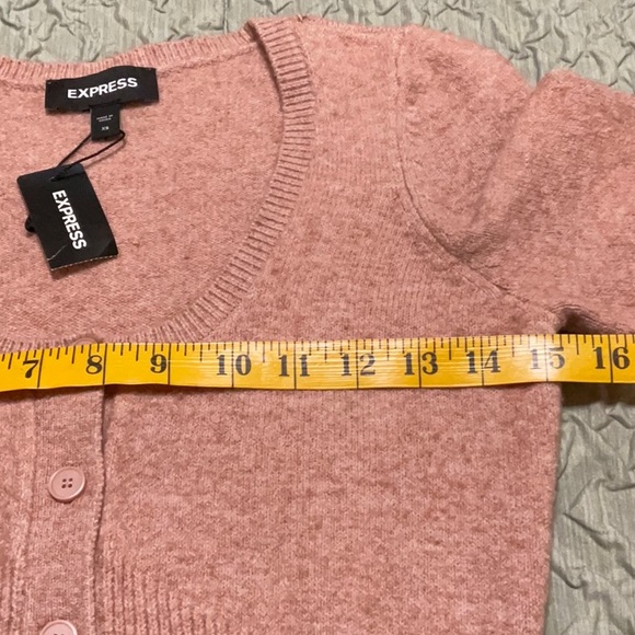 EXPRESS Blush Heather pink crop sweater cardigan button front top size XS - Picture 11 of 13